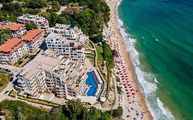 White Cliffs, Byala